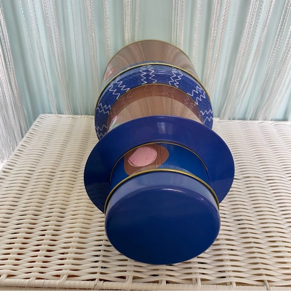 Three Tier Bear Storage Tin Can - Picture 7 of 17